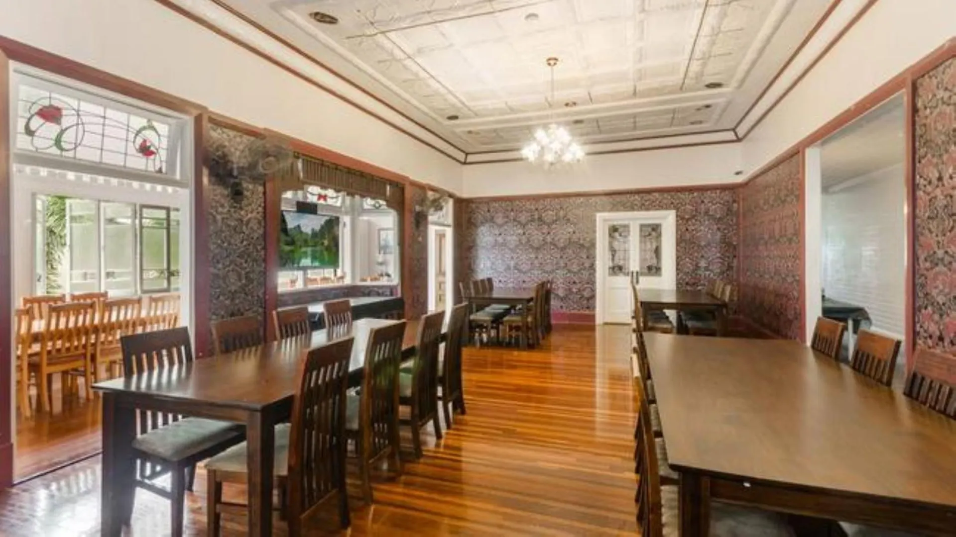 Avenues Xchange Aitkenvale 0*,  Australie